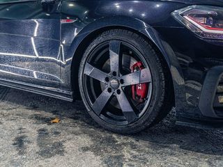 Volkswagen Golf GTI Performance 2.0 TSI 180kW 245CV