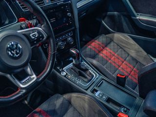 Volkswagen Golf GTI TCR 2.0 TSI 213kW290CV DSG