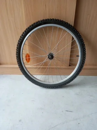 Rueda MTB 24" delantera nueva, sin estrenar 24x195