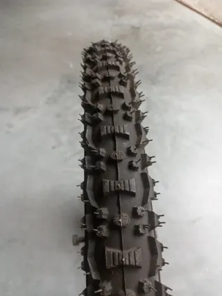 Rueda MTB 24" delantera nueva, sin estrenar 24x195