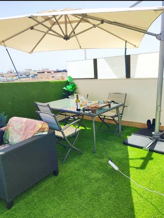 Sombrilla de jardín beige y gris