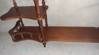 Estantería de madera estilo victoriano