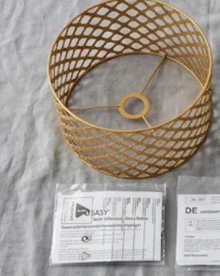 Lampada da soffitto in metallo oro design vintage