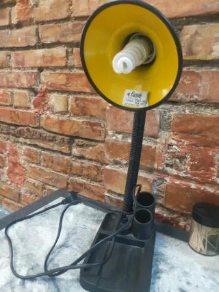 Lámpara Escritorio Fase Negra y Amarilla