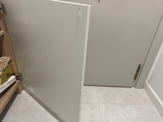 Mueble Ikea blanco y madera