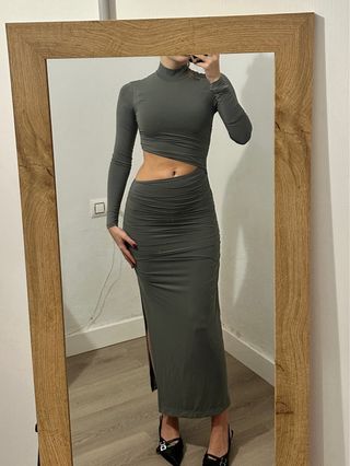 Vestido Zara gris cut-out talla S