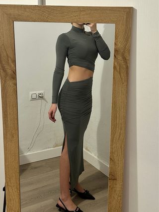 Vestido Zara gris cut-out talla S