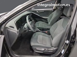 Kia Niro 1.6 GDi HEV 104kW (141CV) Concept
