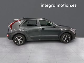 Kia Niro 1.6 GDi HEV 104kW (141CV) Concept