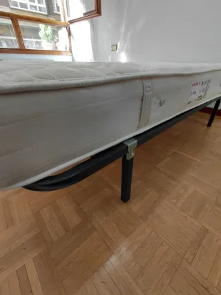 Colchon 150x200 con sommier 150x190 y regalos.