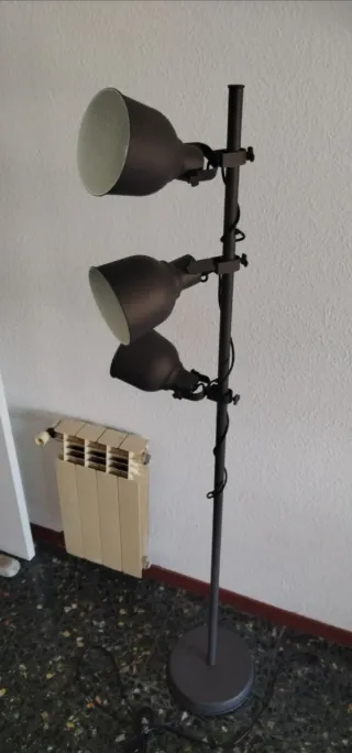 Lámpara Ikea Hektar 3 focos gris