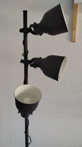 Lámpara Ikea Hektar 3 focos gris