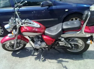 Moto Custom 125cc Roja/Plata