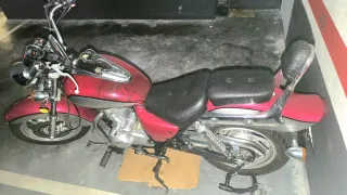 Moto Custom 125cc Roja/Plata