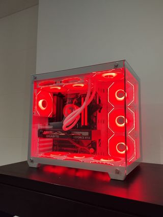 PC Gaming Ryzen 9800X3D + RTX 5070 32GB DDR5