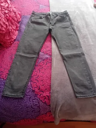 Pantalón gris talla 44 elástico