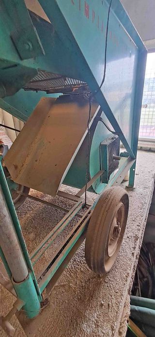 Limpiadora / Aventadora Borrell aceituna.