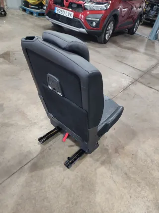 Asiento trasero izquierdo Peugeot 5008