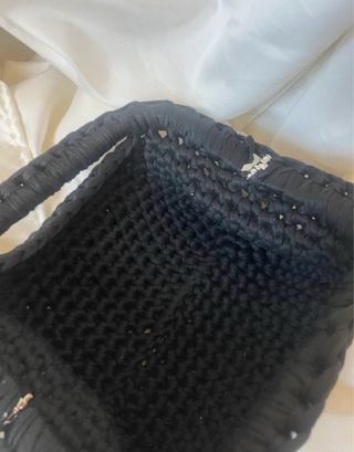 Borsa uncinetto nera con paillettes