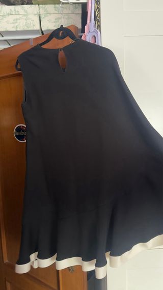 Blusa capa Carolina Herrera Talla m