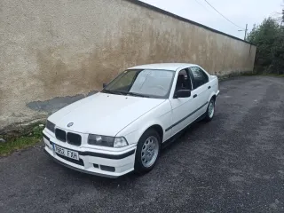 BMW Serie 3 e36 318i 115cv berlina/sedan