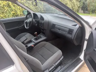 BMW Serie 3 e36 318i 115cv berlina/sedan