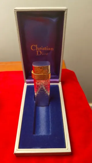 Encendedor Christian Dior chapado oro