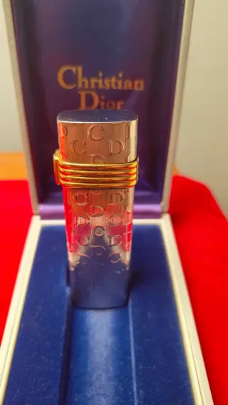 Encendedor Christian Dior chapado oro