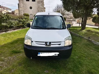 Peugeot Parner  2005
