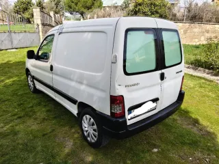 Peugeot Parner  2005