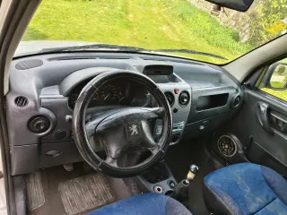 Peugeot Parner  2005