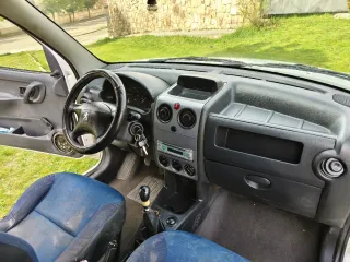Peugeot Parner  2005