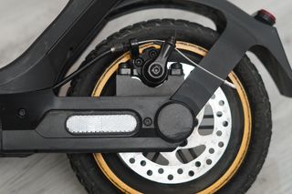 Cecotec Bongo M30 Connected | Ruedas Tubeless