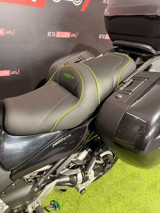 Kawasaki GTR1400 2015 - 98.722 km