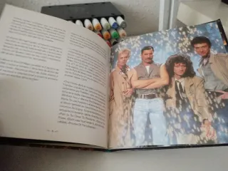 Queen A Kind Of Magic Libro