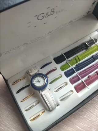 Estuche Reloj Señora con correas intercambiables.