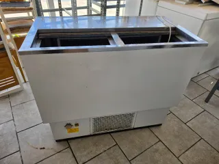 2 Lavavajillas Industriales y 1 botellero