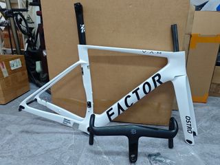 Cuadro carretera carbono Ostro VAM. ENVÍO INCLUIDO