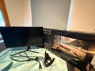 Monitor PEAQ 22 (54cm) Slim Office