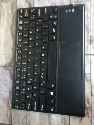 Teclado compacto negro