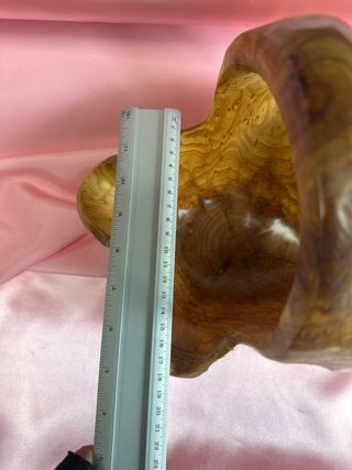 Cesto in legno d'ulivo artigianale