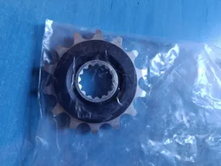 Piñón 14 dientes KTM Husqvarna Gasgas