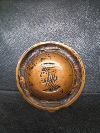 Platillo decorativo de cobre