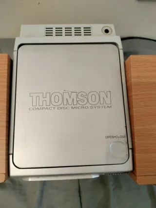 Mini cadena Thomson CD Radio