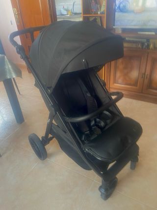 Silla de paseo Momi Clara - Nueva sin estrenar