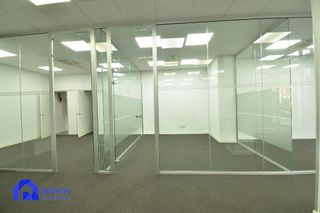 Local comercial en alquiler en Milán - Pumarín - Teatinos en Oviedo