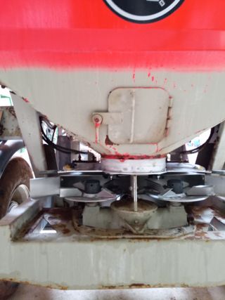 Abonadora arrastrada