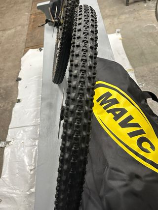 Ruedas Mavic Crosstrail 26
