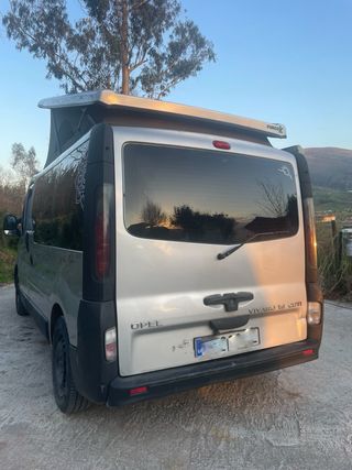 Opel Vivaro 2005
