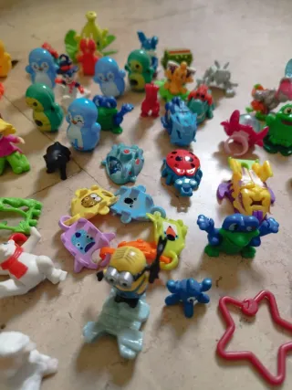 58 Sorprese Kinder - Giocattoli assortiti